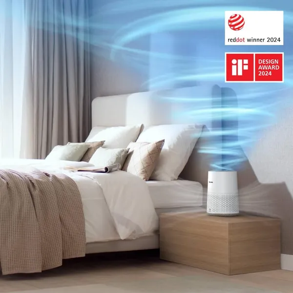 Philips 600i luchtreiniger op nachtkastje in slaapkamer met luchtstroom